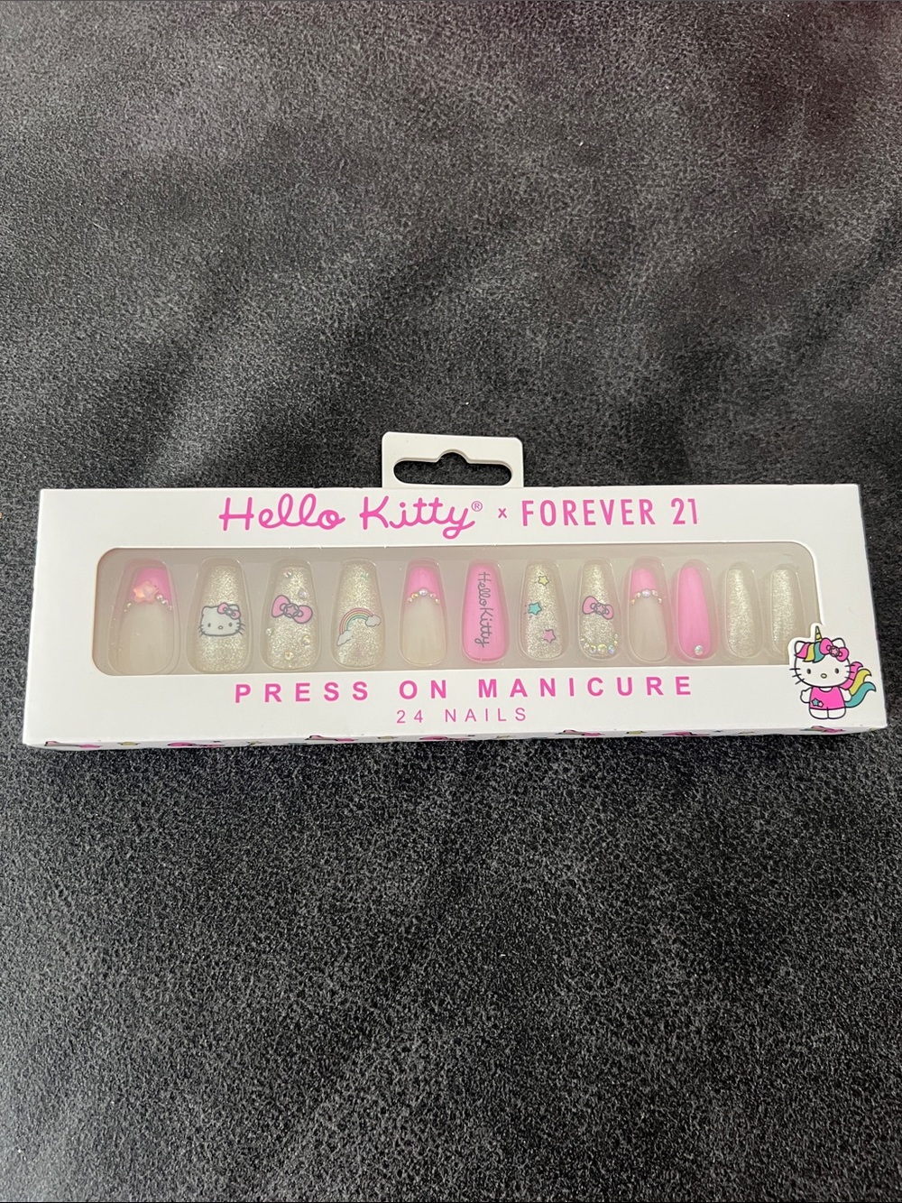 Hello Kitty Pink and Glitter Press-On Manicure Set